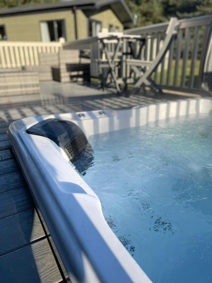 Gleneagles Lodge With Hot Tub Йорк Экстерьер фото